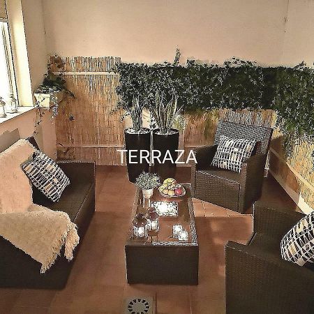 Apartamento Gigantes Málaga Exterior foto
