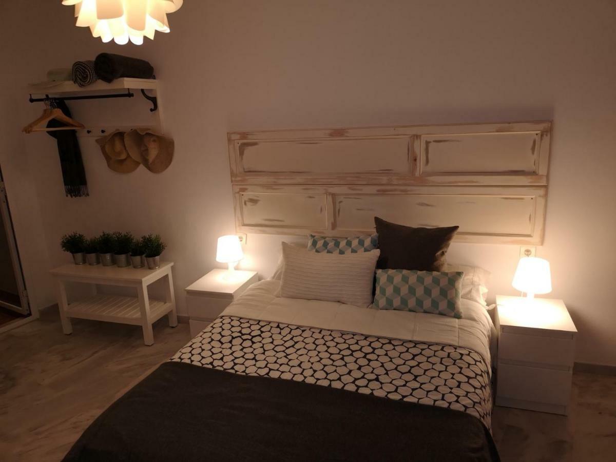 Apartamento Gigantes Málaga Exterior foto